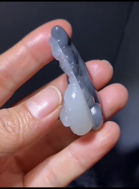 新疆和田玉籽料青花墨玉 送福童子 一级白温润油糯27×46×15.5mm