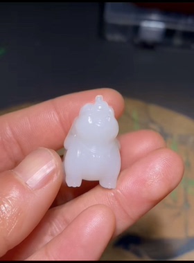 超美好玩的新疆和田玉籽料小象 吉祥如意  一级白细 27×24×18mm