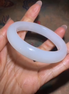 精品新疆和田玉籽料手镯一级白油性好脂粉足玉种老糯温润细腻56mm