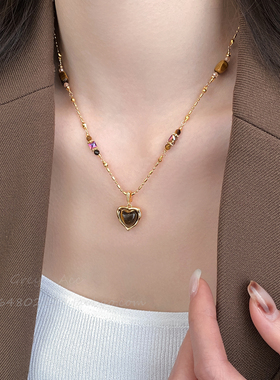 美拉德爱心吊坠项链女2025秋冬