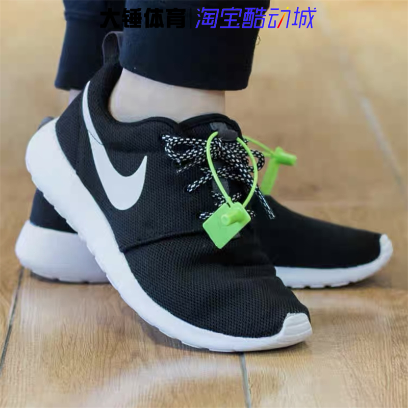 Nike/耐克 女鞋新款Roshe Run One 黑白复古跑步鞋844994-002