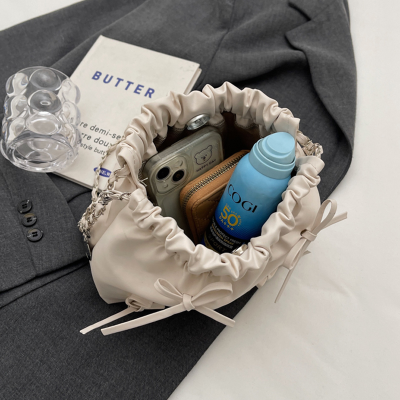 蝴蝶结包包女新款2024时尚高级质感单肩包夏天流行百搭链条水桶包 - 图2