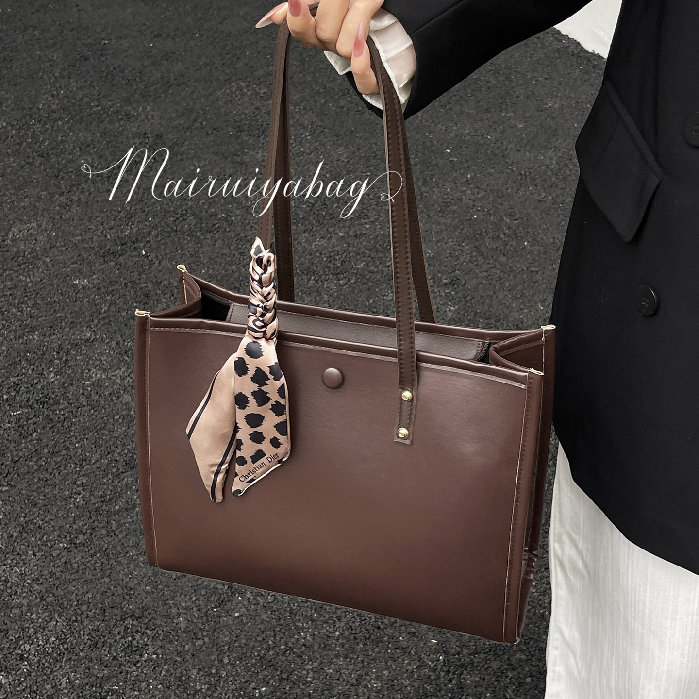 上课通勤大容量包包女秋冬新款简约百搭单肩包高级质感复古托特包 - 图1