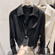 2025 2025 ຮູບແບບໃຫມ່ຂອງເກົາຫຼີ slim lapel pocket ສີແຂງ hem elastic embossed ເສື້ອຍືດແຂນຍາວສໍາລັບແມ່ຍິງໃນດູໃບໄມ້ລົ່ນ