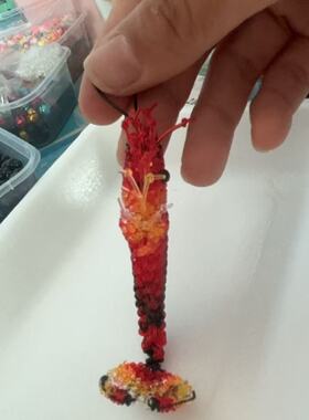 非遗手作礼物 纯手工玻璃丝串珠编织小龙虾挂件 钥匙扣 散尾彩虾