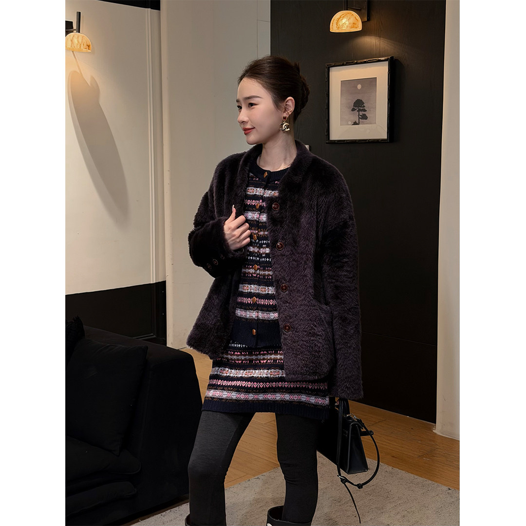 邱莹莹 HELA AOMI “冰岛花套装”绵羊毛100%绒感短款休闲套装,淘宝优惠券,粉丝福利购,淘宝优惠卷