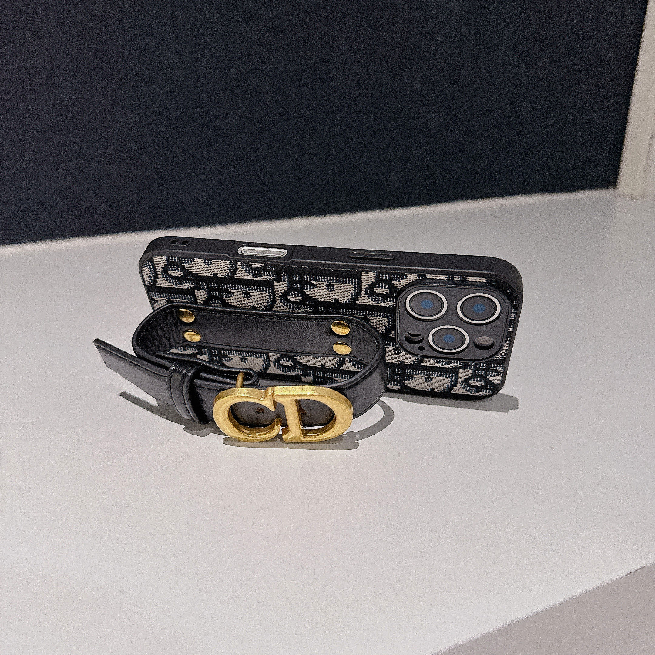 适用苹果17/16promax手机壳腕带华为pura80pro荣耀500女oppofindx9小米17潮vivoX300外壳华为Nova15Pro女,淘宝优惠券,粉丝福利购,淘宝优惠卷