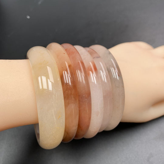 Bracelet pendant live broadcast room leaks Dongling jade agate