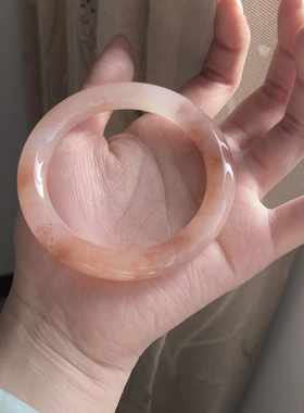 桃花酿天然玉镯年轻款粉色金丝玉胖圆条手镯佘太翠桃花朵朵