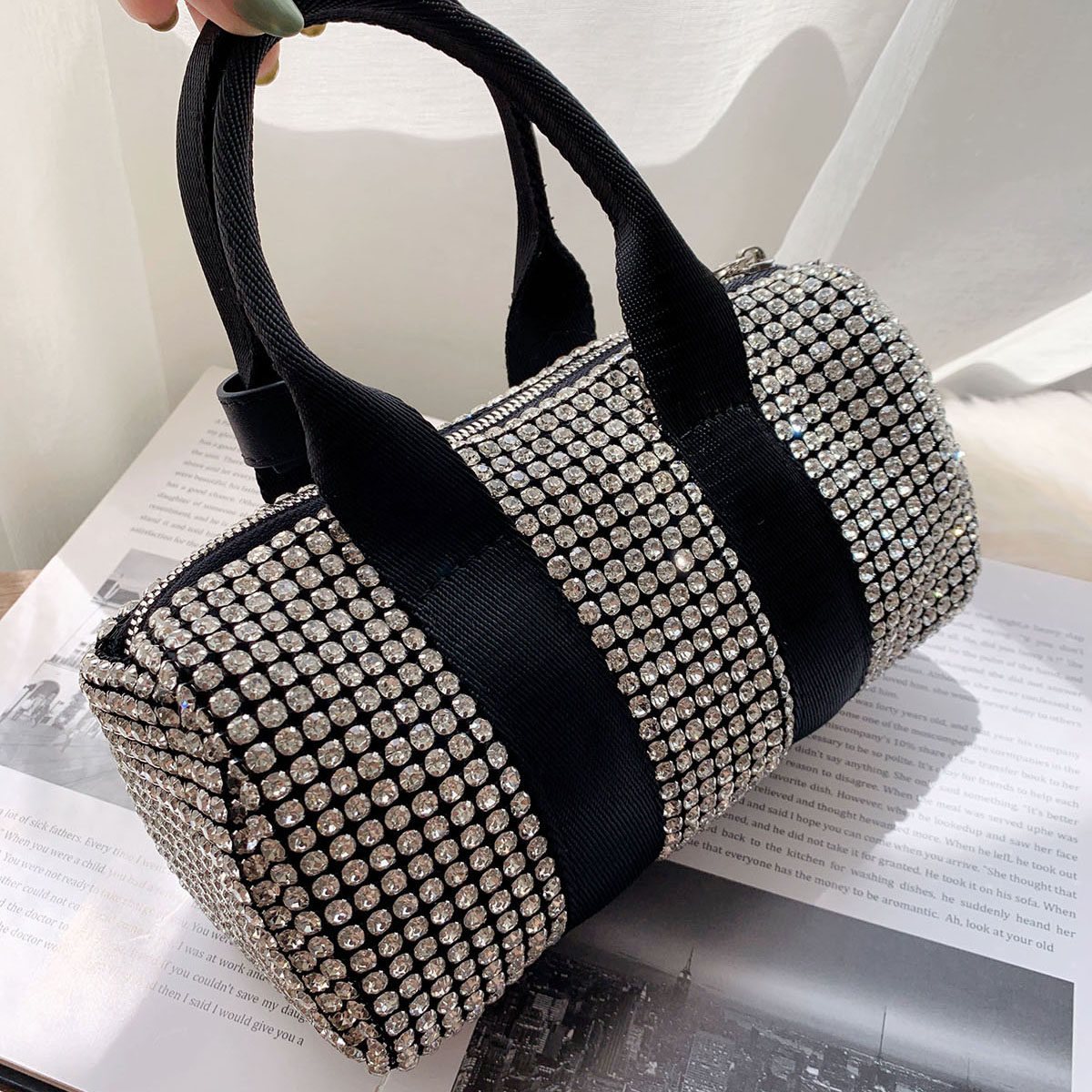 大王波士顿枕头包女夏满钻aw水钻包 banff女士包袋