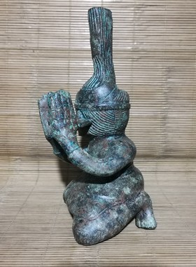 三星堆贵人灯座仿古青铜器工艺摆件收藏品紫器铜莱洛阳英爵烟云涧