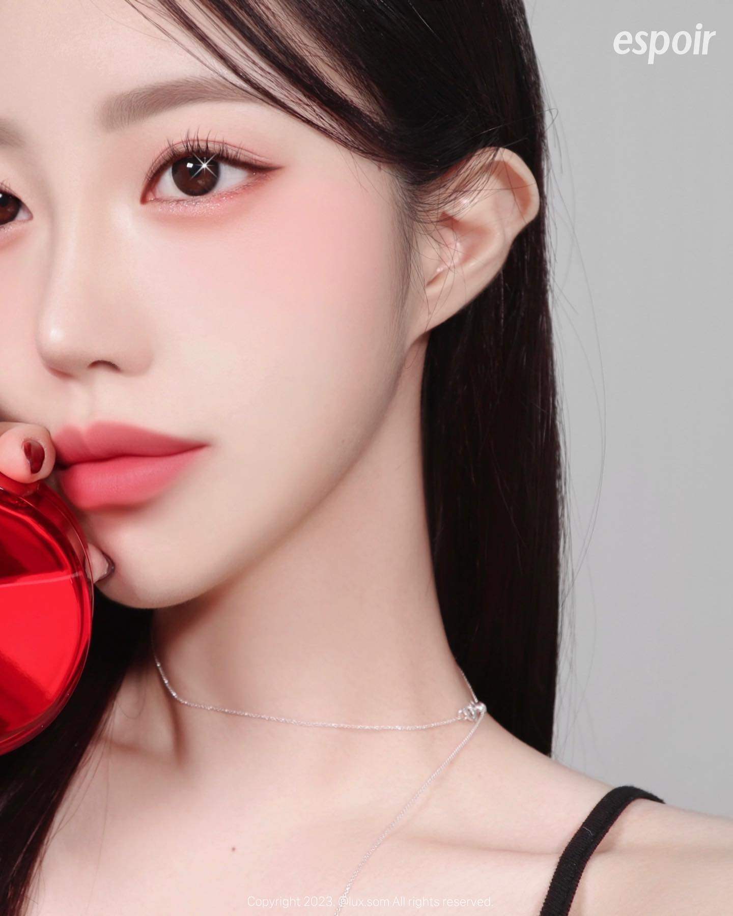 韩国 espoir/艾丝珀  Be Velvet丝绒哑光红气垫送唇釉黑壳遮瑕正,淘宝优惠券,粉丝福利购,淘宝优惠卷