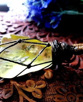 原石手工编织腊绳吊坠