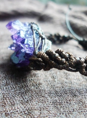 福百瑞珠宝天然紫晶簇水晶原石手编螺旋纹复古美搭蜡绳手链