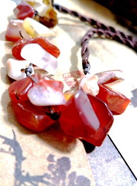 阿福珠宝 天然大颗粒红玛瑙原石韵味国风原创编织吊坠项链