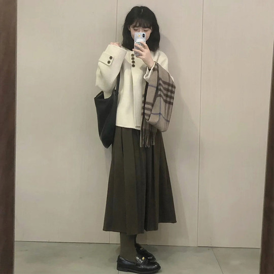 Small loose and slim Korean short woolen jacket