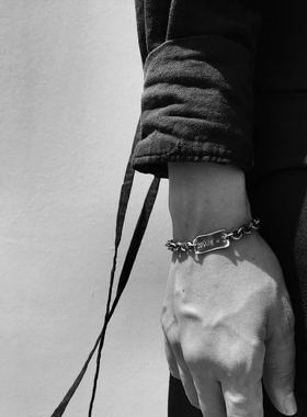 纯银原创设计风暗黑纹理手链