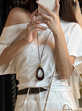 黑皮绳木质椭圆长款项链毛衣链女