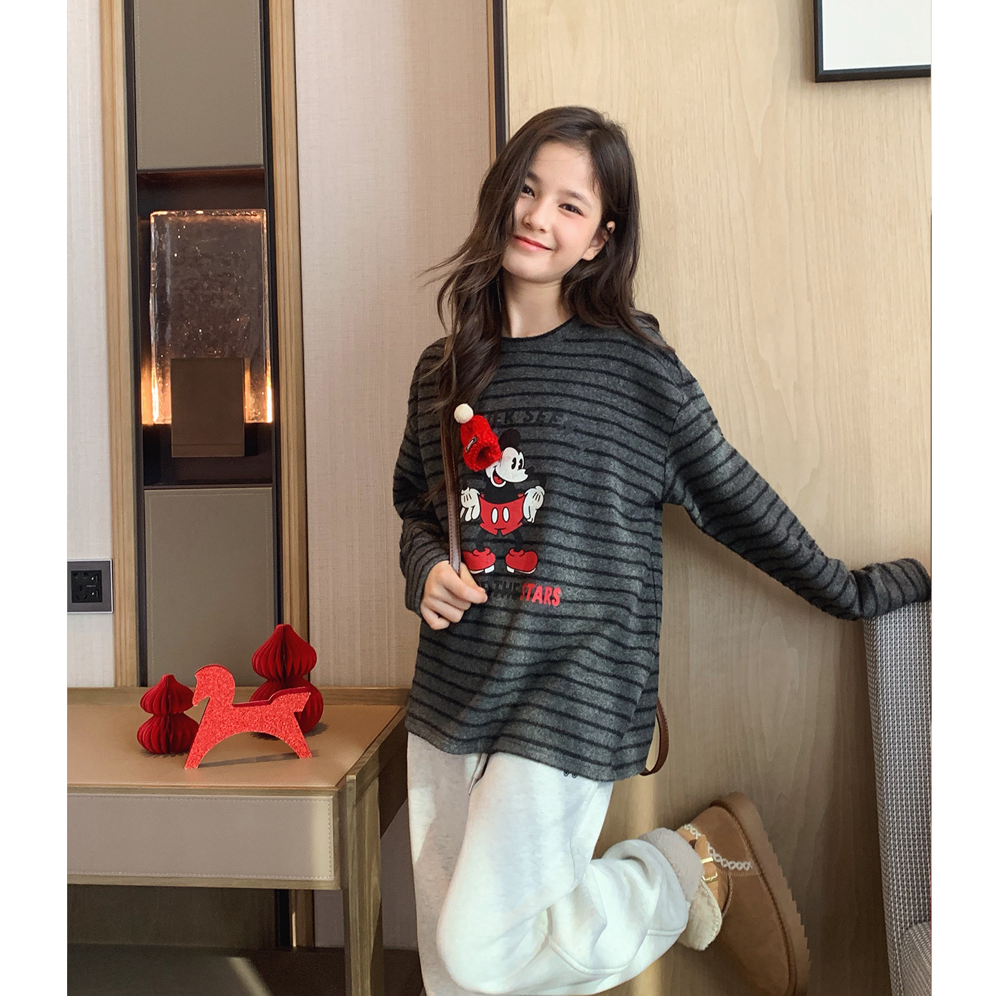 女大童加绒条纹T恤2025冬季新款少女慵懒保暖长袖上衣亲子打底衫,淘宝优惠券,粉丝福利购,淘宝优惠卷