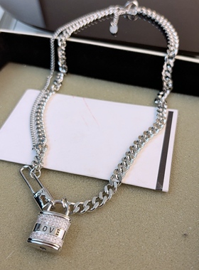 26早春新款轻奢金属镶钻LOVE锁扣链条项链女锁头吊坠气质锁骨链