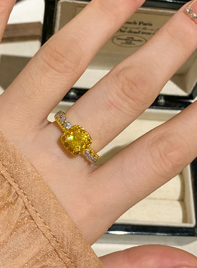 黄钻菠萝方糖戒指女轻奢感素圈戒指2025新款爆款尾戒女小指环