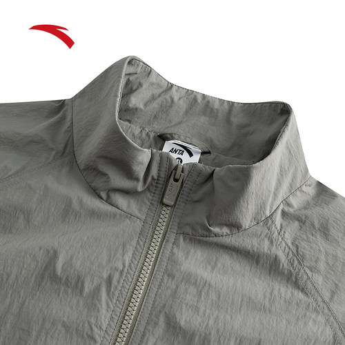 安踏茄克外套男2025新款秋季户外防风运动复古潮流风衣152538602 - 图3