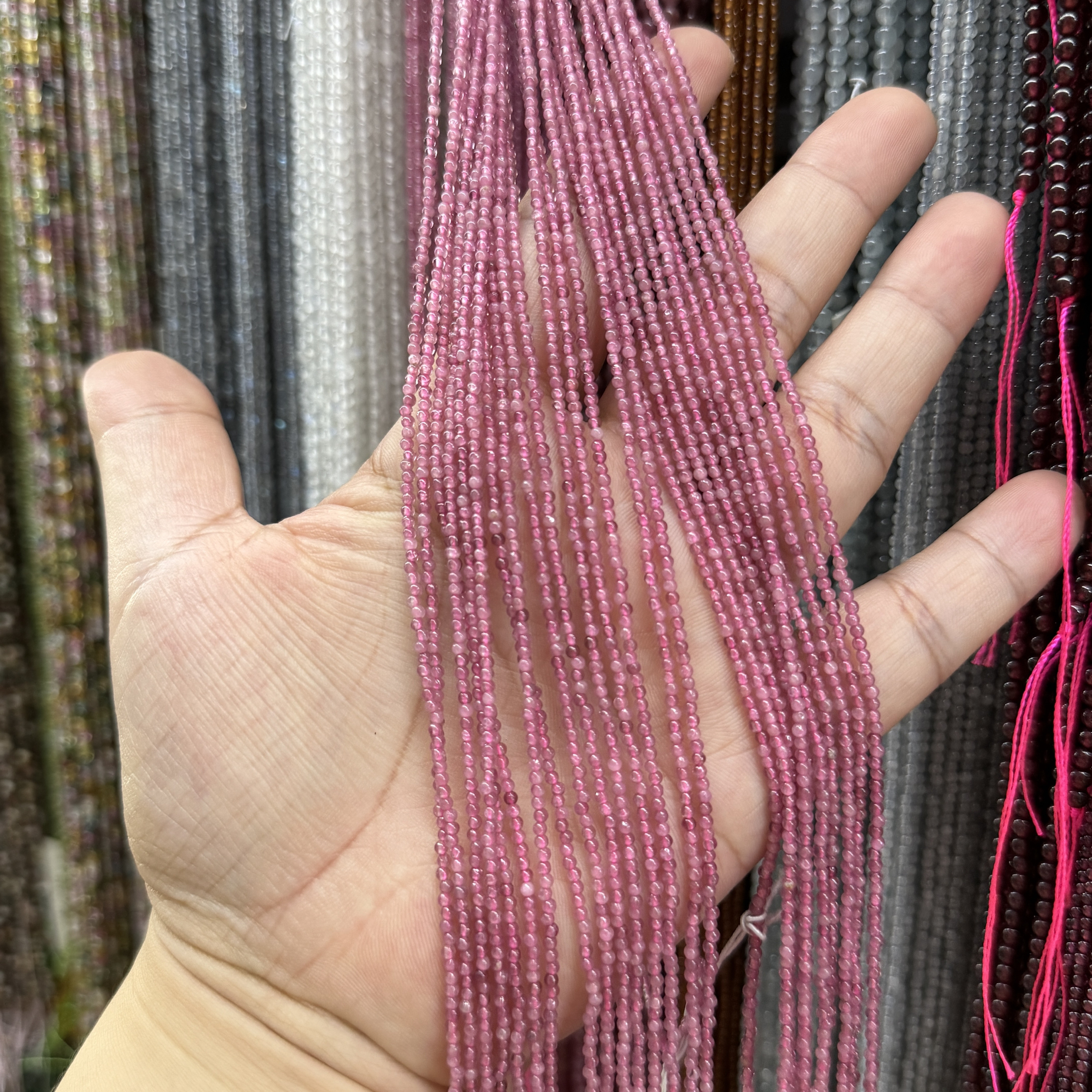 极细小珠子纯天然粉碧玺圆珠1.8mm无优化散珠半成品diy锁骨链流苏 - 图1