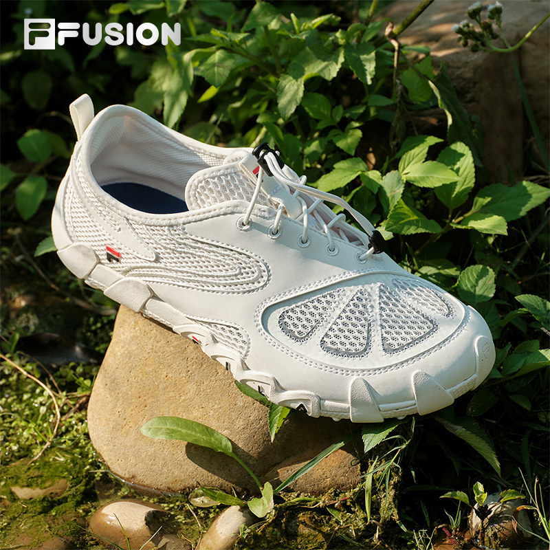FILA FUSION斐乐赤足鞋小丑鞋夏季新款网面透气女鞋平底鞋运动鞋