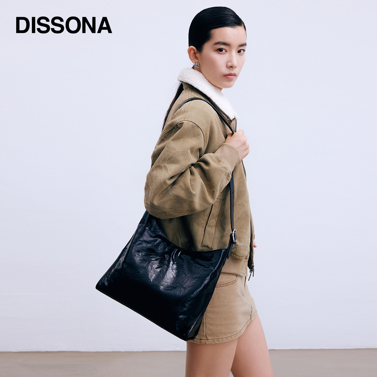 【董洁同款】迪桑娜女包牛皮软包单肩包斜挎包真皮腋下包大hobo包,淘宝优惠券,粉丝福利购,淘宝优惠卷