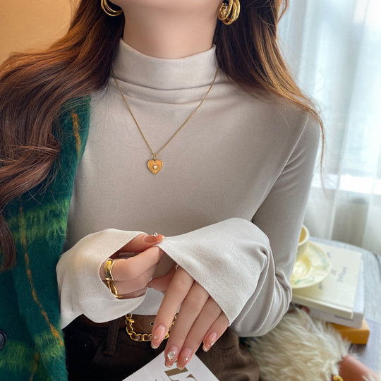 Long sleeves with half-high neck solid color T-shirt