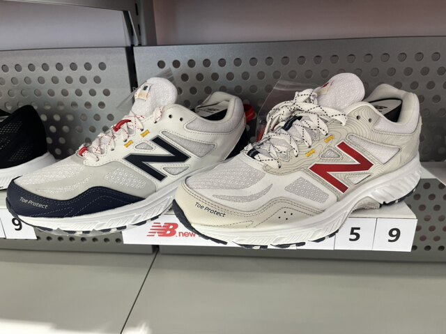 Sports and Casual Daddy Shoes NEWBALANCE That Woman