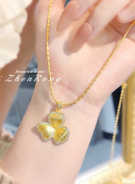 法式复古拉丝三叶草吊坠轻奢感vintage中古风镶钻花朵项链女