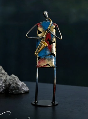 抽象人物吹萨克斯铁艺手工装饰桌面小摆件家居玄关彩色复古艺术品