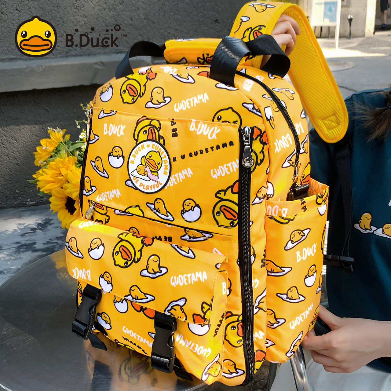 b . duck小黄鸭蛋妈咪包背包 semk妈咪包/袋