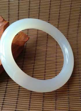 纯天然玛瑙手镯，晶体通 圆窄条 内径约为58mm 超低价大甩卖