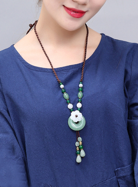 纯然东陵玉毛衣链复古风平安扣