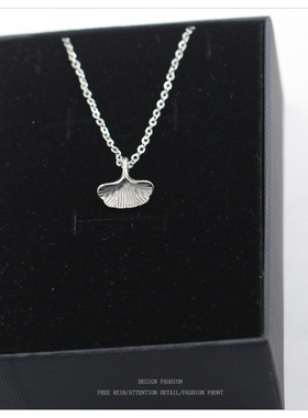 「初恋情书」简约显白气质银杏叶项链小众设计锁骨链不掉色颈链