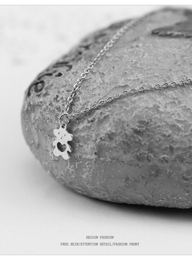 七夕礼物 抱心动小熊项链女锁骨链配饰吊坠饰品水洗不掉色防过敏