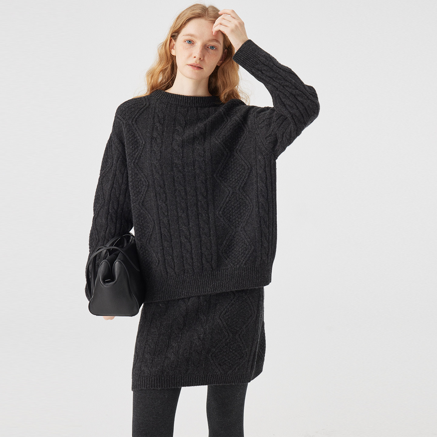 3ONE老钱风立体绞花绵羊毛松弛圆领/直身半裙毛衣套装女松弛感,淘宝优惠券,粉丝福利购,淘宝优惠卷