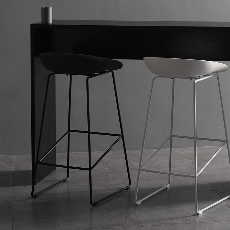 北欧丹麦简约设计师吧椅铁脚现代创意高脚凳前台椅吧台凳酒吧椅子 - 图1