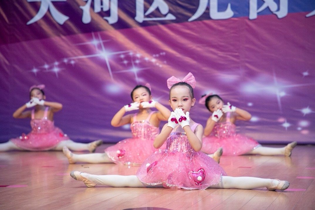 儿童舞蹈一双小小手表演服小荷风采舞台演出服女童蓬蓬粉可爱纱裙,淘宝优惠券,粉丝福利购,淘宝优惠卷