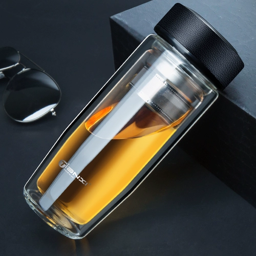 Стеклянный бокал, термос, чай, чайная чашка, портативный мундштук