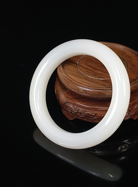 和田玉羊脂白玉手镯（平安镯）重68.980克内径56.4mm25091700043