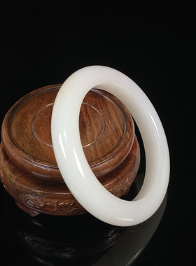 和田玉羊脂白玉手镯（带浅糖平安镯）  内径58mm 25091700050