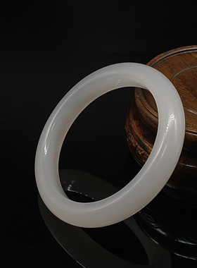 和田玉羊脂白玉手镯  重量49.467克   内径55mm 24090400057