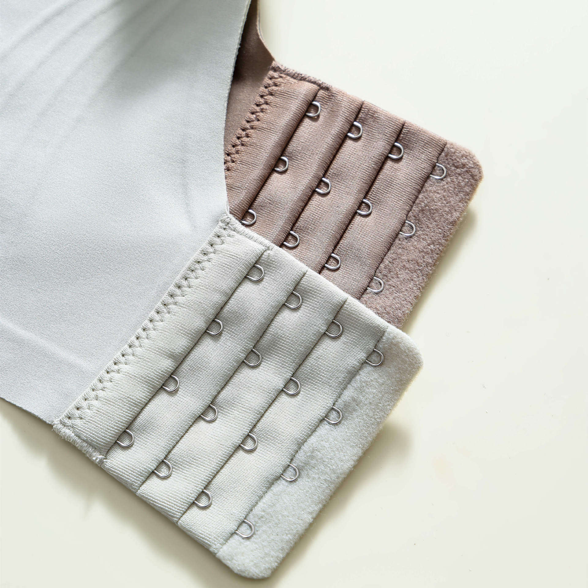 大胸显小薄款聚拢收副乳大码内衣女士调整无钢圈防外扩下垂文胸罩,淘宝优惠券,粉丝福利购,淘宝优惠卷