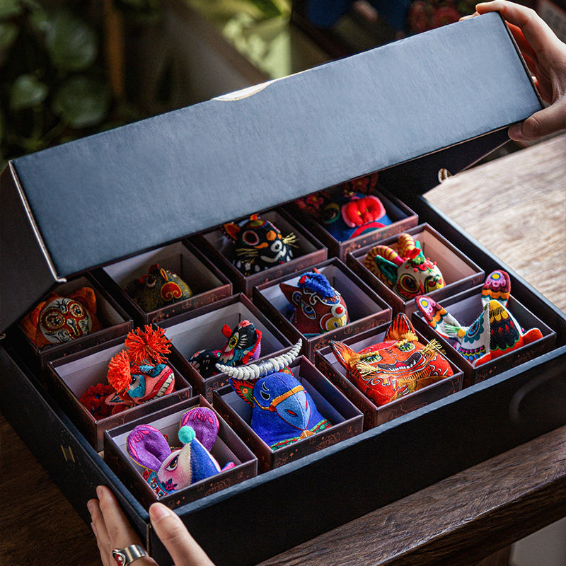 王的手创 十二生肖纯手工刺绣香囊香包玩偶车用挂件随身干花盲盒,淘宝优惠券,粉丝福利购,淘宝优惠卷