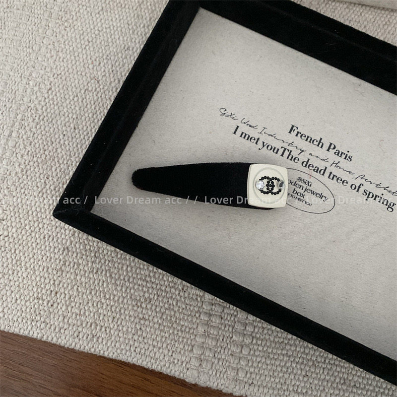 韩国新款三色水钻字母丝绒布艺发夹 时尚复古BB夹刘海夹高级发饰,淘宝优惠券,粉丝福利购,淘宝优惠卷