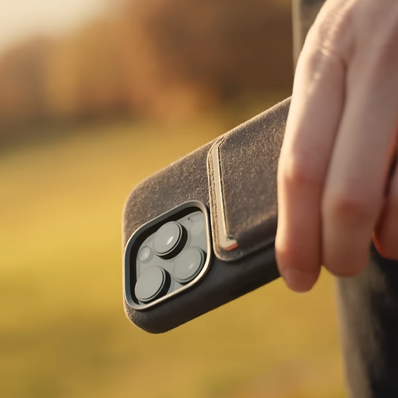 派派先生适用苹果16ProMax手机壳iPhone16Pro全包Alcantara磁吸新款15Pro翻毛皮14Pro保护套高级Plus超火秋冬