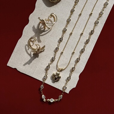 花朵吊坠套链项链毛衣链叠戴高级